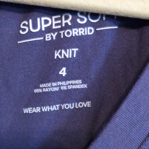 Torrid shirt - Picture 2 of 2